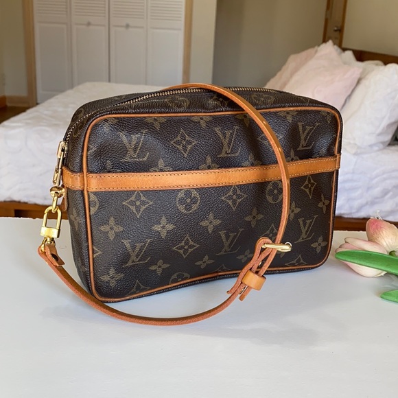 Louis Vuitton Handbags - ❤️authentic lv